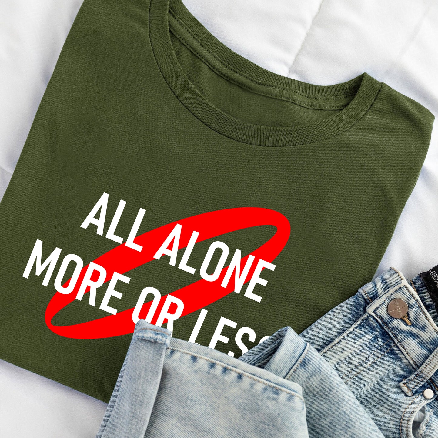 ALL ALONE MORE OR LESS - Red Dwarf T-shirt
