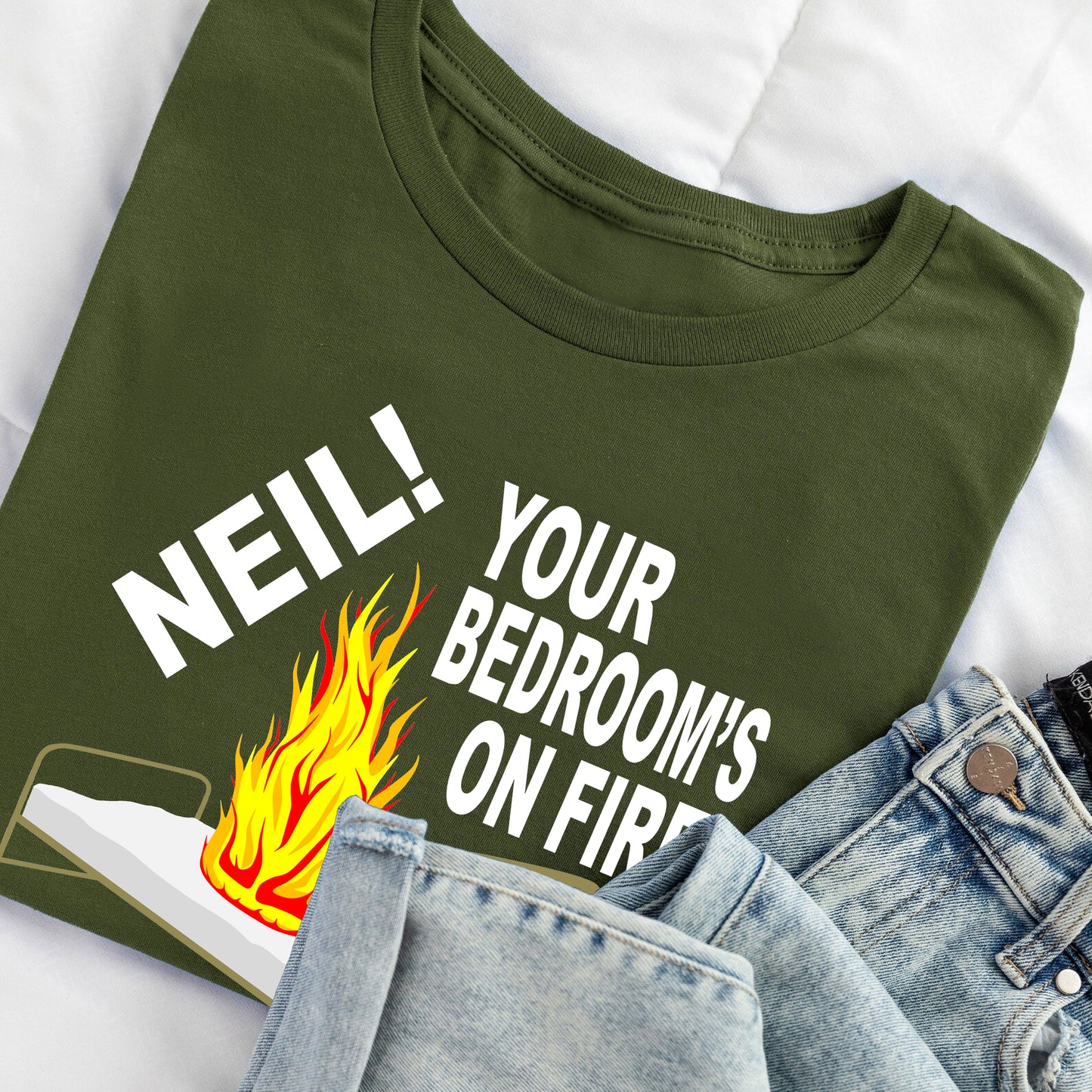 NEIL! YOUR BEDROOM'S ON FIRE! - The Young Ones T-Shirt
