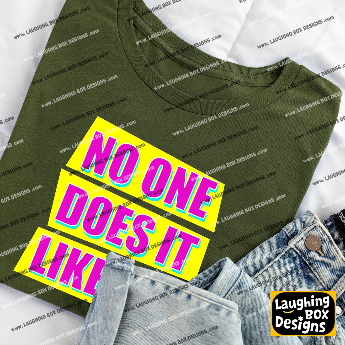 NO ONE DOES IT LIKE ME! - Absolutely Fabulous T-Shirt